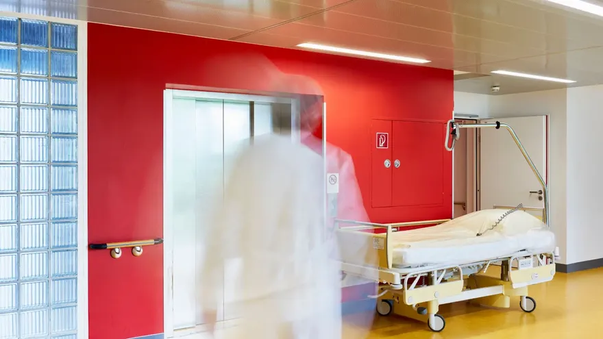 Aufzug im Krankenhaus